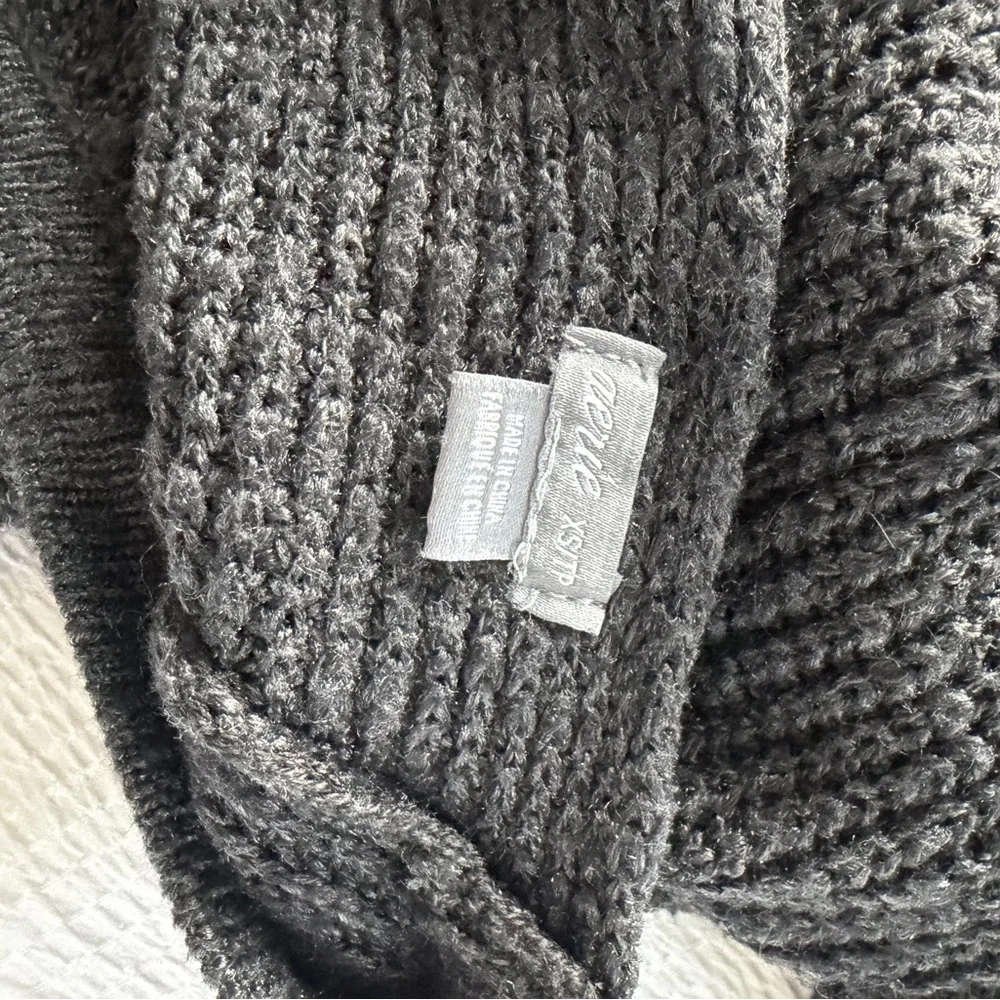 Aerie Charcoal Crew Neck Sweater
